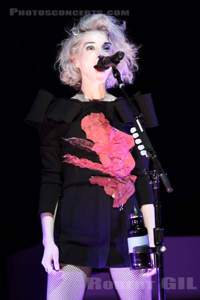 ST VINCENT - 2014-02-18 - PARIS - La Cigale - 